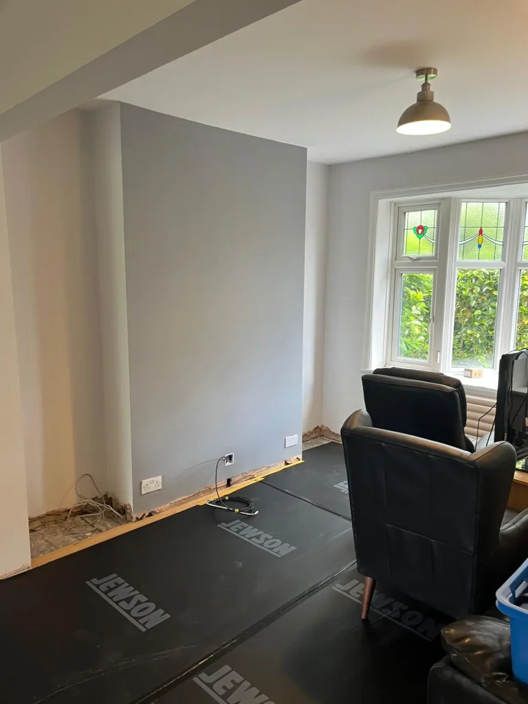 SKYLINE JOINERY AND INSTALL STOCKPORT - BESPOKE BOOKCASE 01